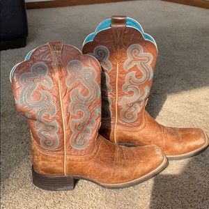 Ariat women’s cowboy boots